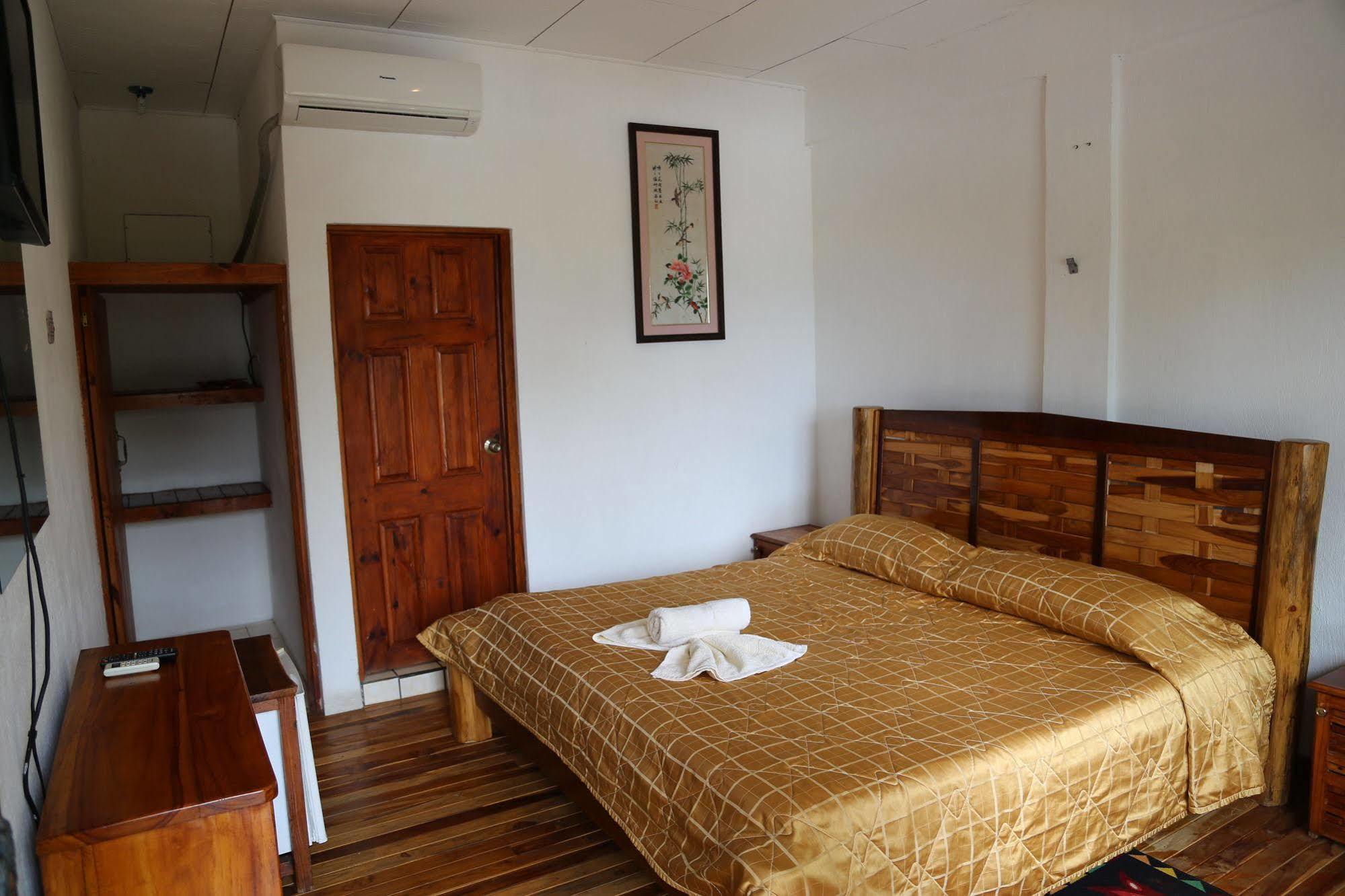 Hotel Coco Beach Manuel Antonio Eksteriør bilde